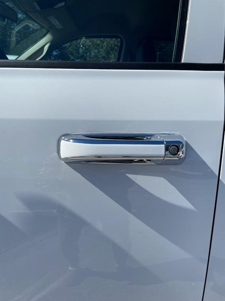 Full Set of Custom Black OR Chrome Door Handle Overlays / Covers For the 2005-2011 Jeep Grand Cherokee - You Choose the Middle Color Insert